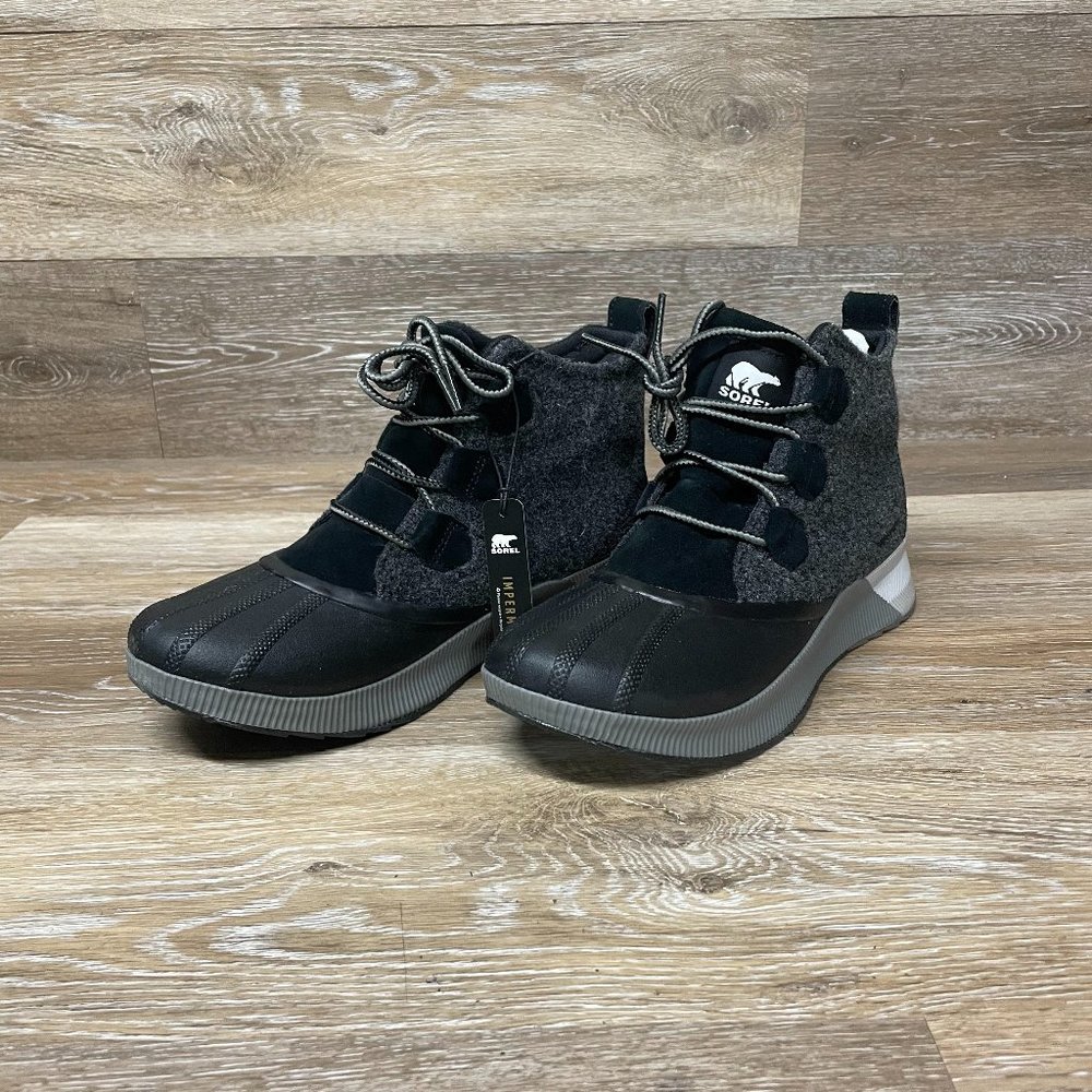 Sorel Women's Out N About III Classic Waterproof Boot - Black/Sea Salt Size 10